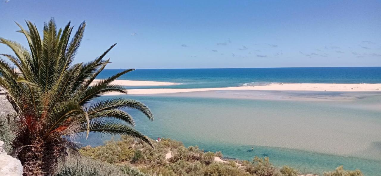 Le Boucanier Tavira Luaran gambar